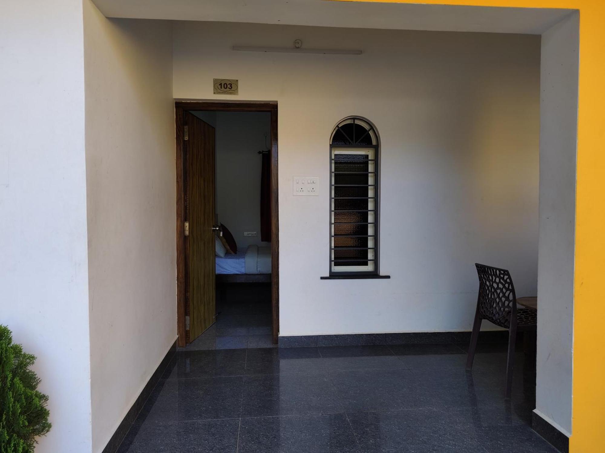 De' Capital Hotel Pondichéry Extérieur photo